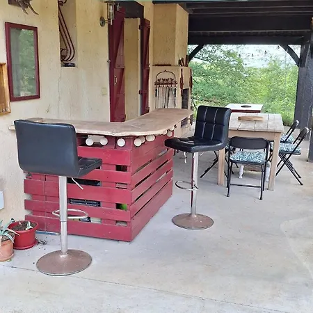 Le Petit Domaine En Foret בית נופש *